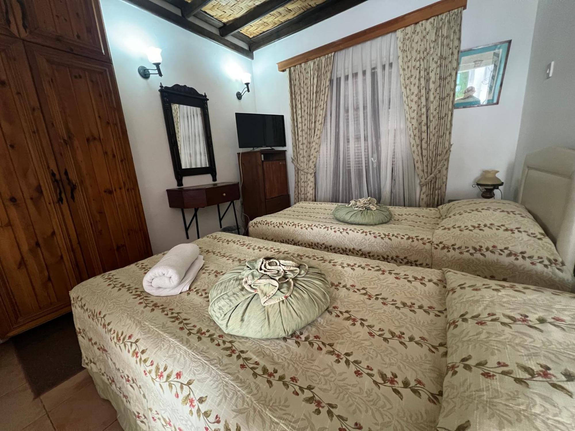 Nostalgia Boutique Hotel Girne Bagian luar foto